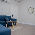شقة متكاملة دخول ذكي مدخل خاص